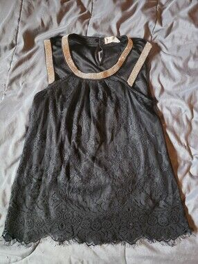 So Nice Black Lace Rhinestone Tank Top – Size M